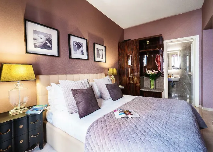 The Brunetti - Luxury Serviced Apartment
